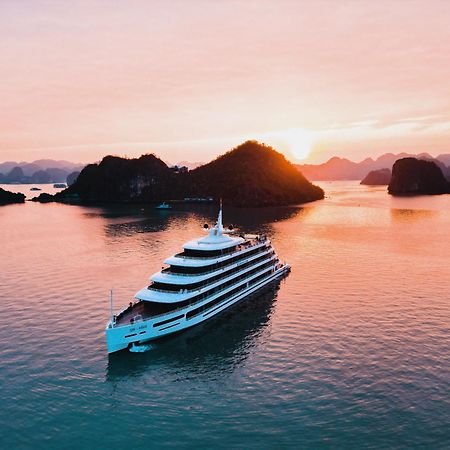 Catherine Cruises Ha Long Bay Extérieur photo