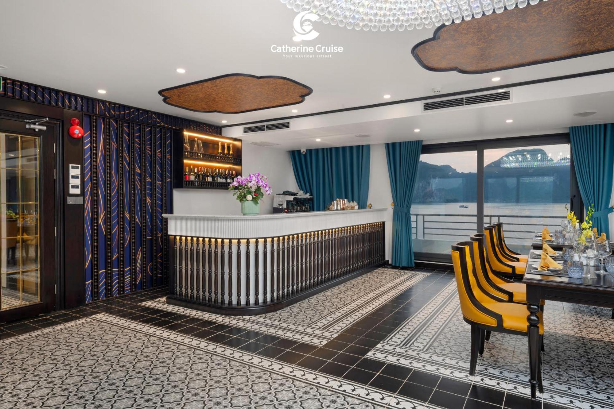 Catherine Cruises Ha Long Bay Extérieur photo