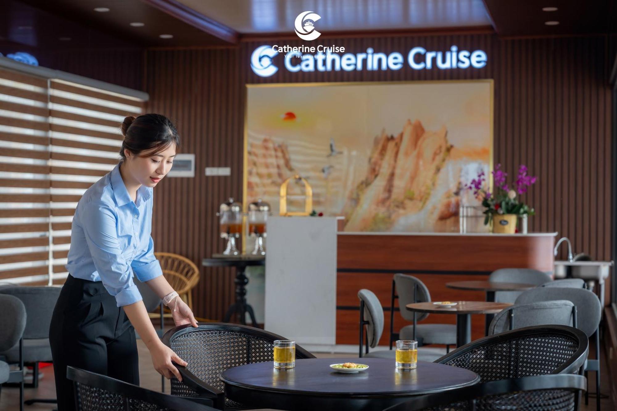 Catherine Cruises Ha Long Bay Extérieur photo