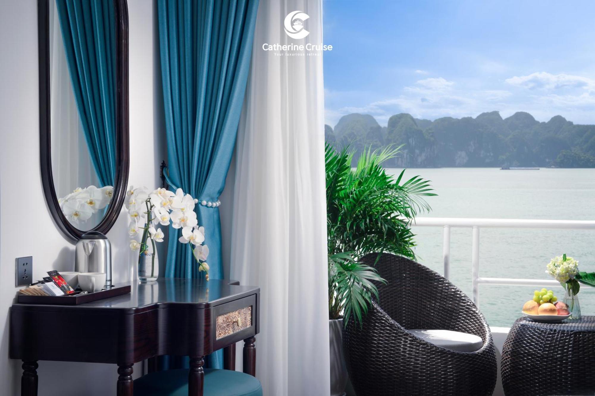 Catherine Cruises Ha Long Bay Extérieur photo
